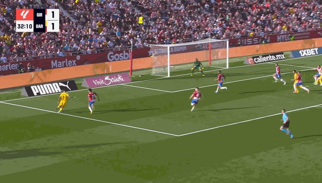 1714842386447018943.gif 京多安头球.gif