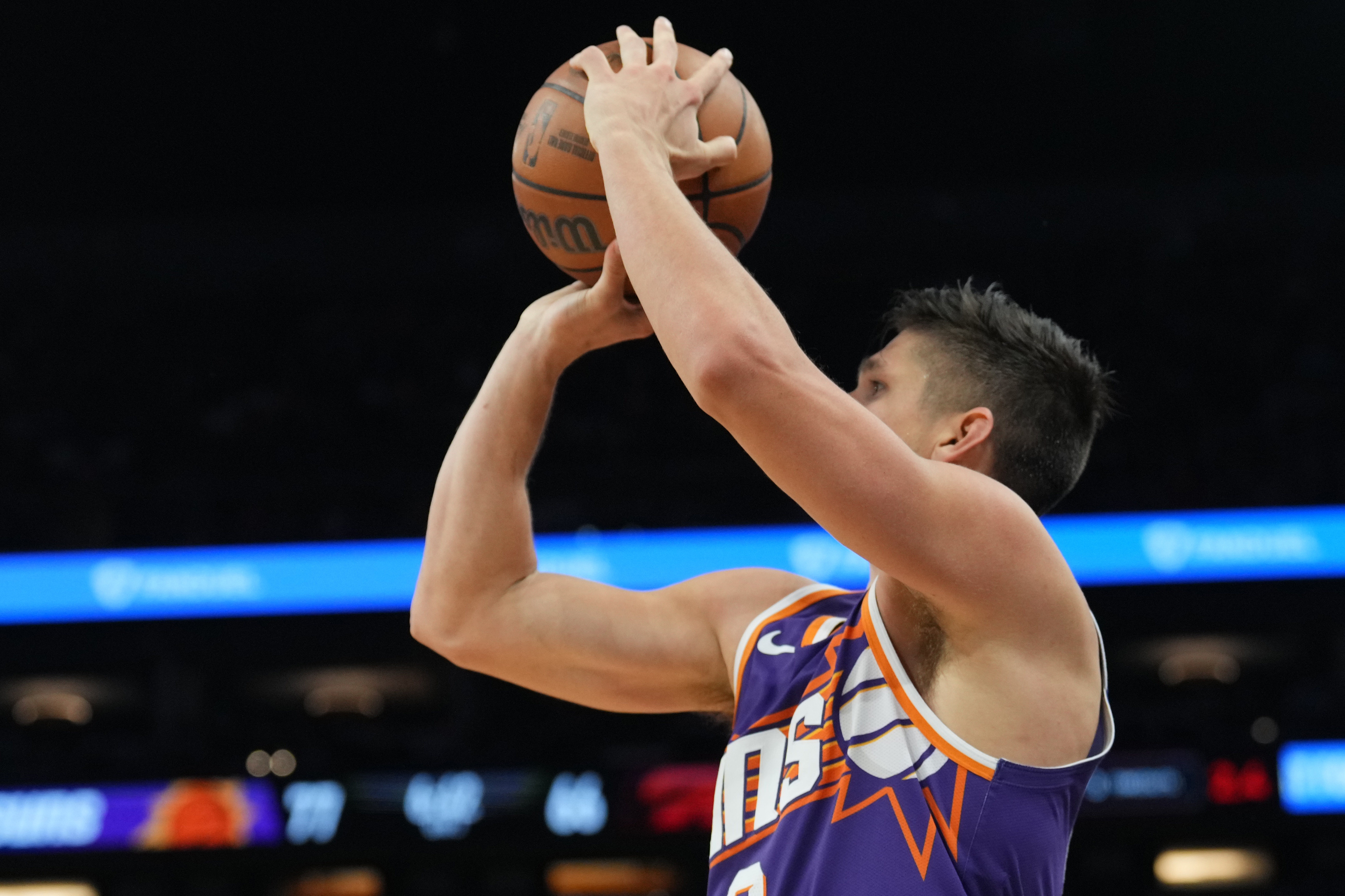 Kaiyun开云官方网站中国登录-三分11中1！太阳阿伦：没有舒服的接球就投 有8球出手感觉不错