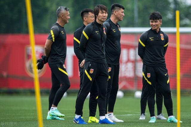 开云Kaiyun官网入口-国足封闭区内上量训练 李铁继续冲刺12强赛